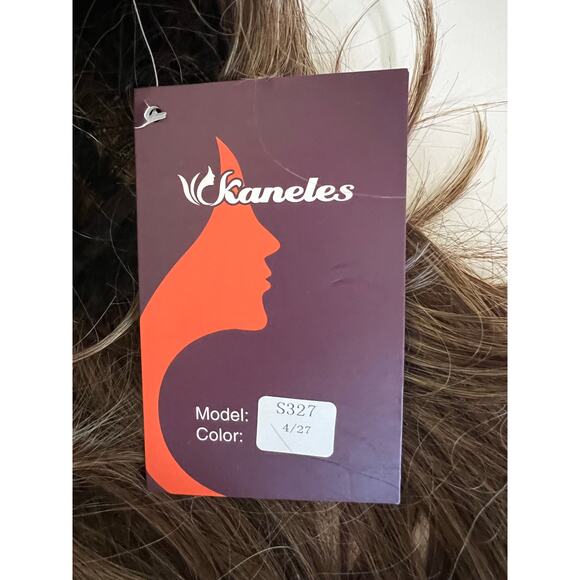 Layered Shoulder Length Women's Wig Bangs Premium Synthetic Hair dark Blonde - Picture 15 of 16